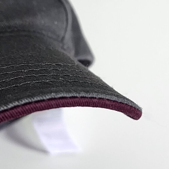 Gymshark dark gray & burgundy cap - Picture 4 of 9